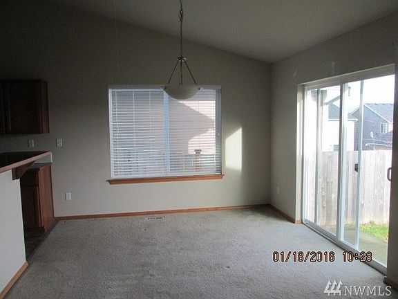 3rd image of 19927 19th Ave E