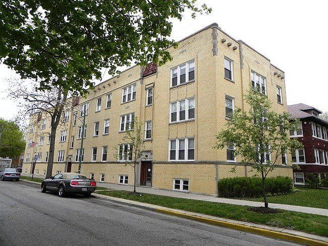 1st image of 4143 W Cullom Ave #3F