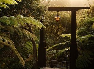 37 Haldeman Rd, Santa Monica, CA 90402