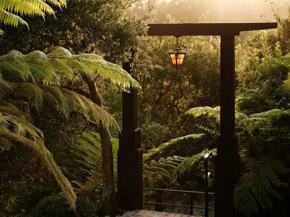 37 Haldeman Rd, Santa Monica, CA 90402