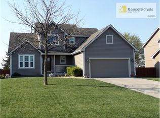 825 E 14th St, Eudora, KS 66025