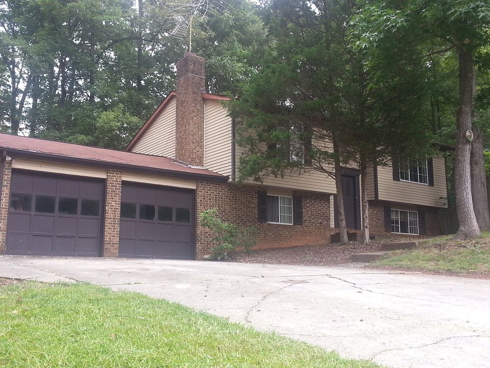 1st image of 6422 Big Oak Ln