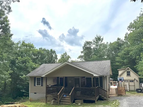 283 Holiday Hill Rd, Luray, VA 22835