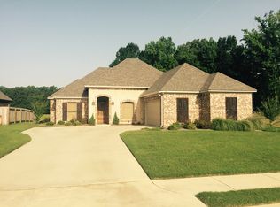 941 Timberton Dr, Pearl, MS 39208