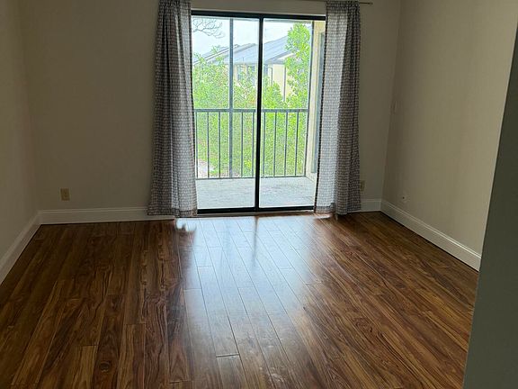 3rd image of 4715 Lucerne Lakes Boulevard E #205