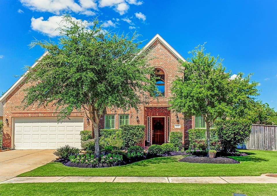 1st image of 28634 Pleasant Forest Dr