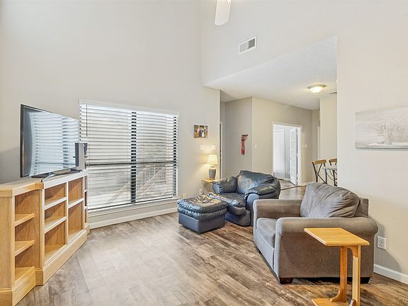 4th image of 7340 Skillman St APT 702