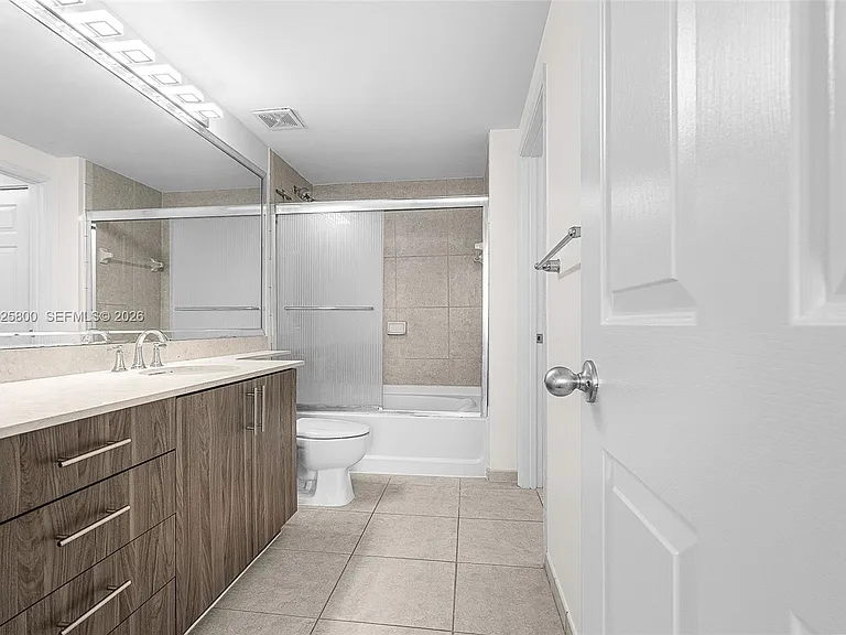 2421 NE 65th St #408 — Photo 12