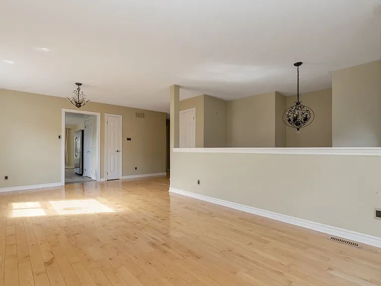49 Logan Ct #UL - 49 LOGAN CRT — Photo 10