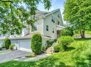 123 Underhill Ln, Peekskill, NY 10566