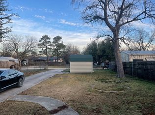 311 Hall St, Whitesboro, TX 76273