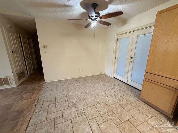 3rd image of 6413 Meadow Field Cir