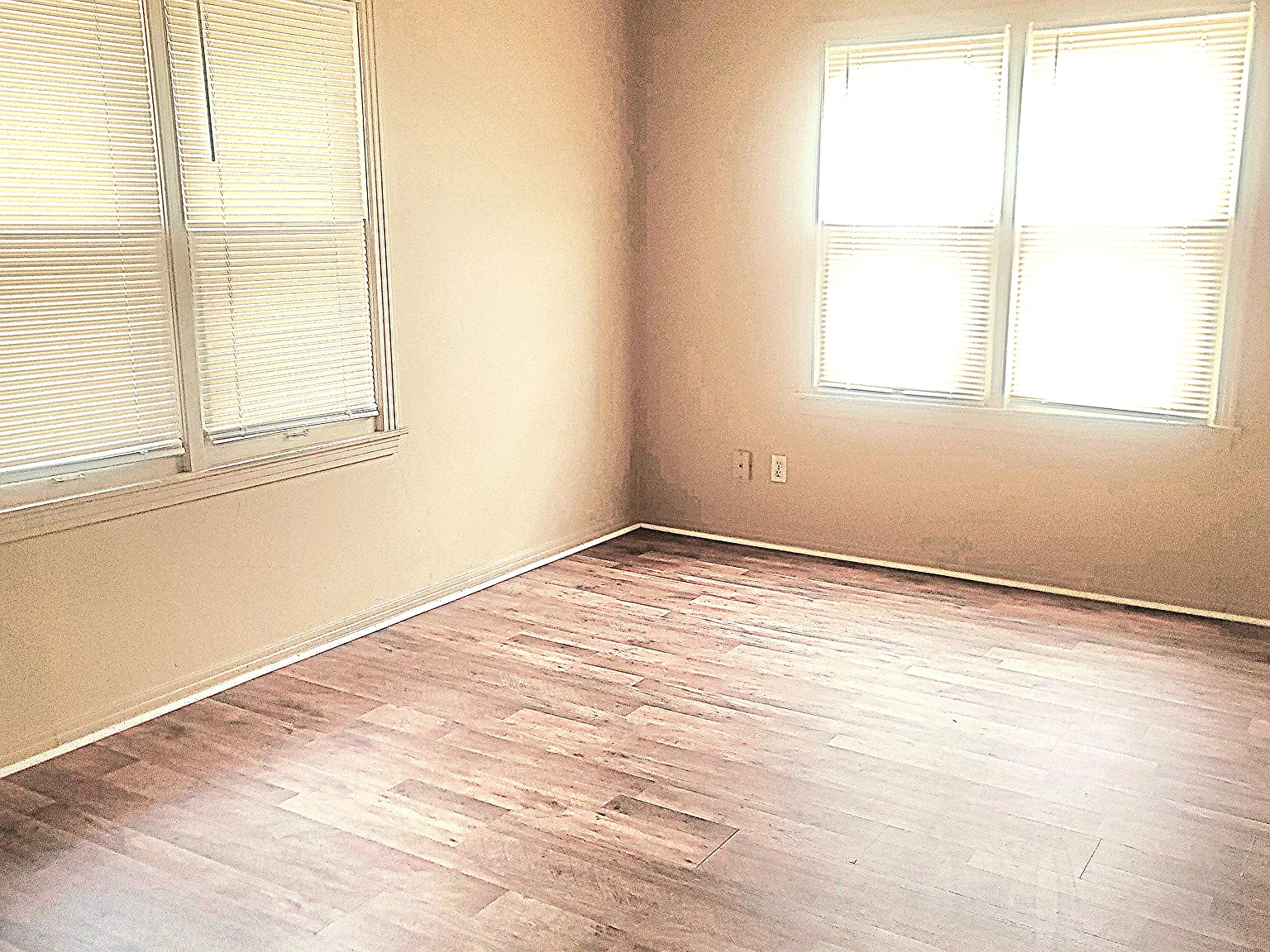 3 bed, 1116 sqft, $1,150 — Photo 2