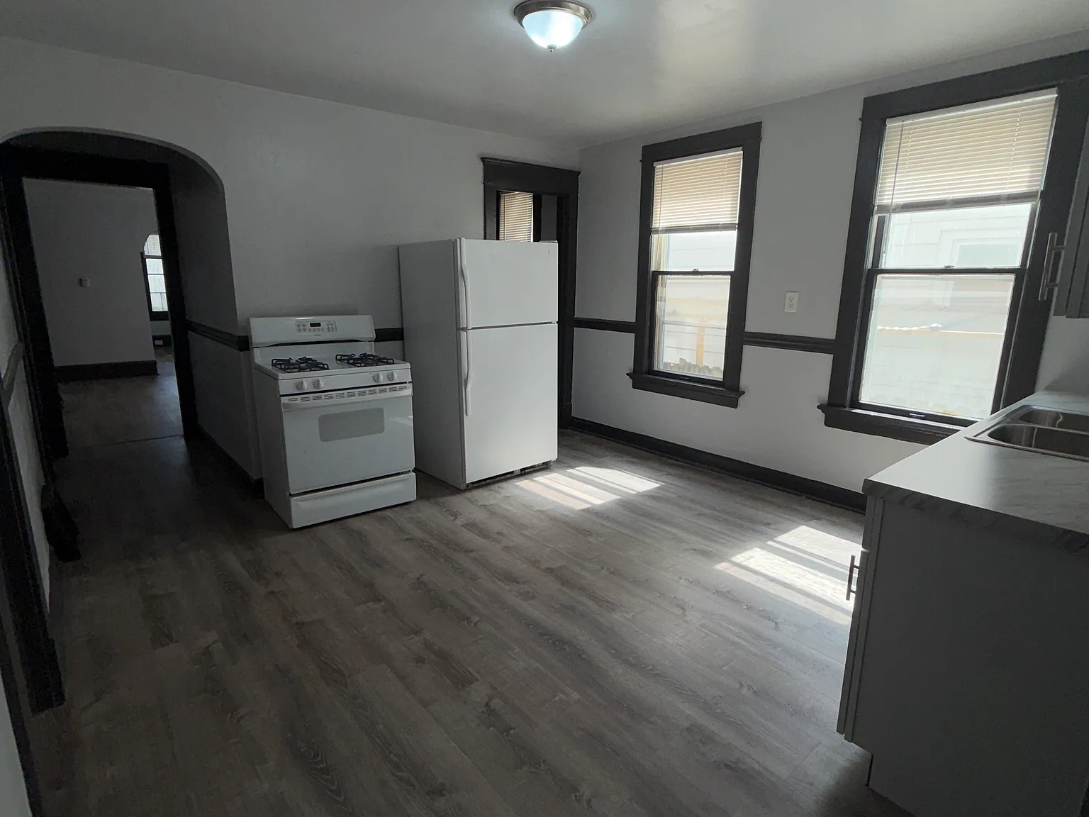3 bed, $1,450 — Photo 3