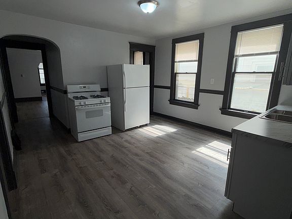 3rd image of 1021 S 19th St #1023