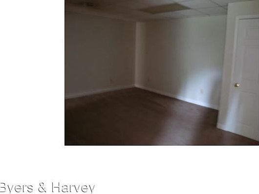 5th image of 221 Park Ln APT A