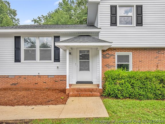 2nd image of 76 Robin Rd