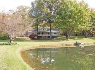 14901 Hillbrook Ln E, Novelty, OH 44072
