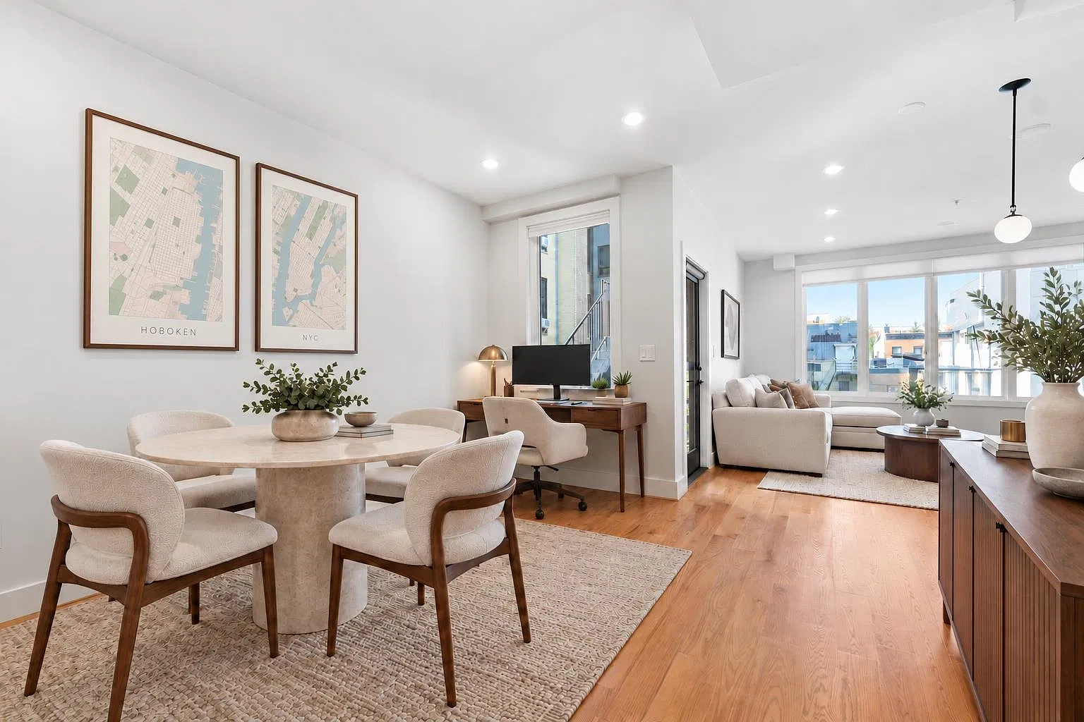 2 bed, 2.0 bath, 1100 sqft, $5,500 — Photo 2