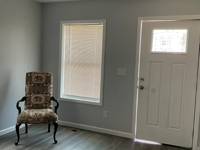 501 Oak Grove Rd #2 — Photo 3