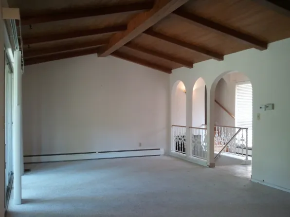 5282 W Lakeridge Rd, Lakewood, CO 80227