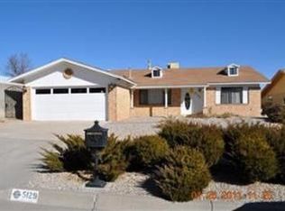 5129 La Subida St NW, Albuquerque, NM 87105