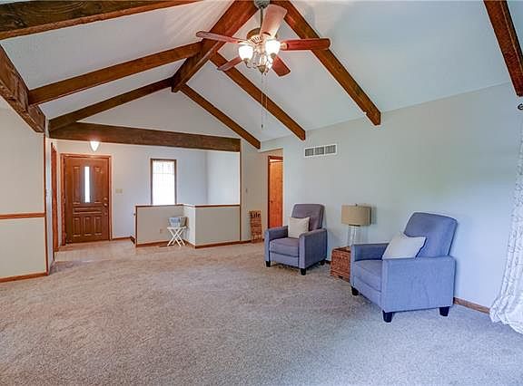 4th image of 1524 E Sea Ave