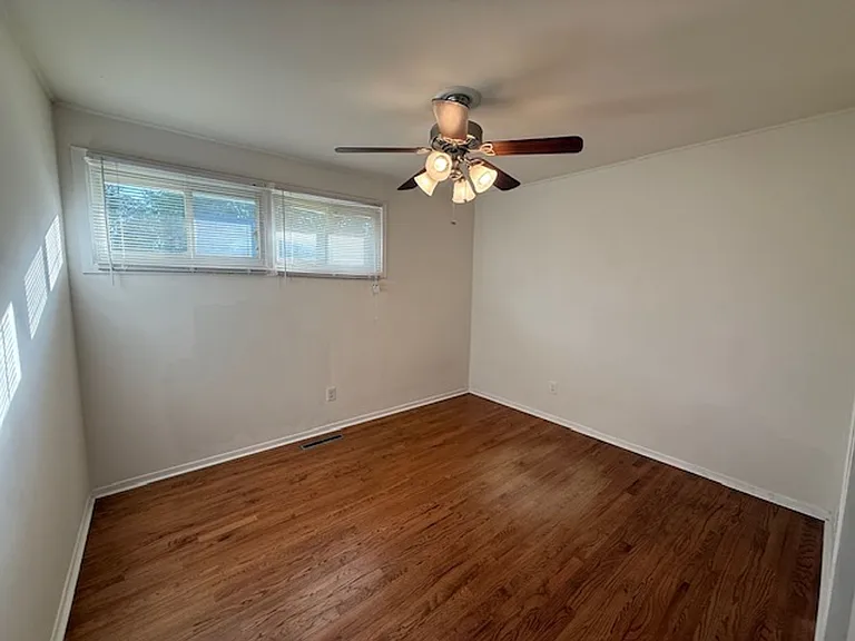 508 Henderson Dr — Photo 14