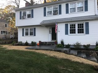 36 Mohican Hill Rd, Fairfield, CT 06825