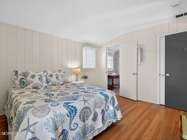 1521 Ocean Ave — Photo 24