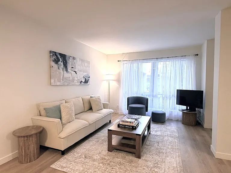 13754 Mango Dr #111 — Photo 9