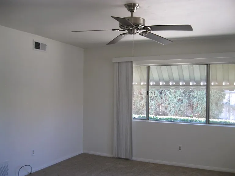 Aster Ave — Photo 2