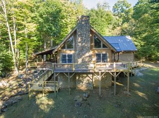 87 Ali Ave #3B-1, Bakersville, NC 28705