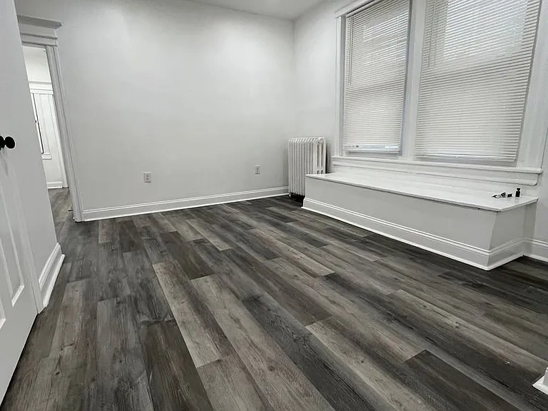 Locust St 6101 — Photo 7