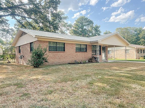 4th image of 3401 Dogwood St