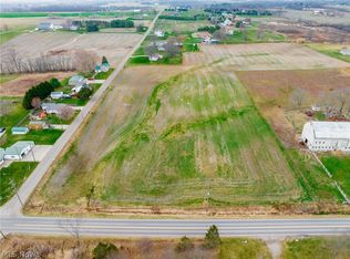 Pigeon Run Ave SW, Navarre, OH 44662