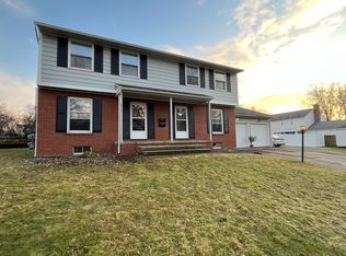 2931 Carters Grove Rd, Cuyahoga Falls, OH