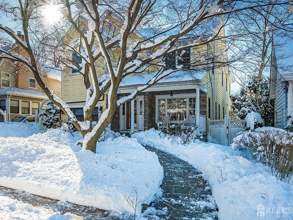 1st image of 71 Spring St