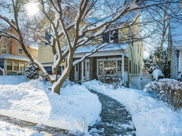 71 Spring St, Metuchen, NJ 08840