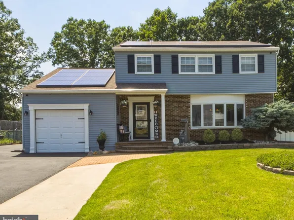 28 Argo Dr, Sewell, NJ 08080