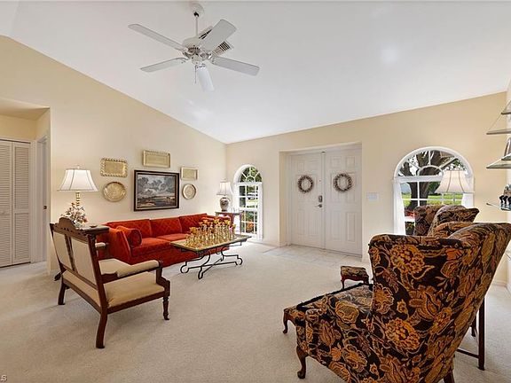 4th image of 709 SE 10th AVE