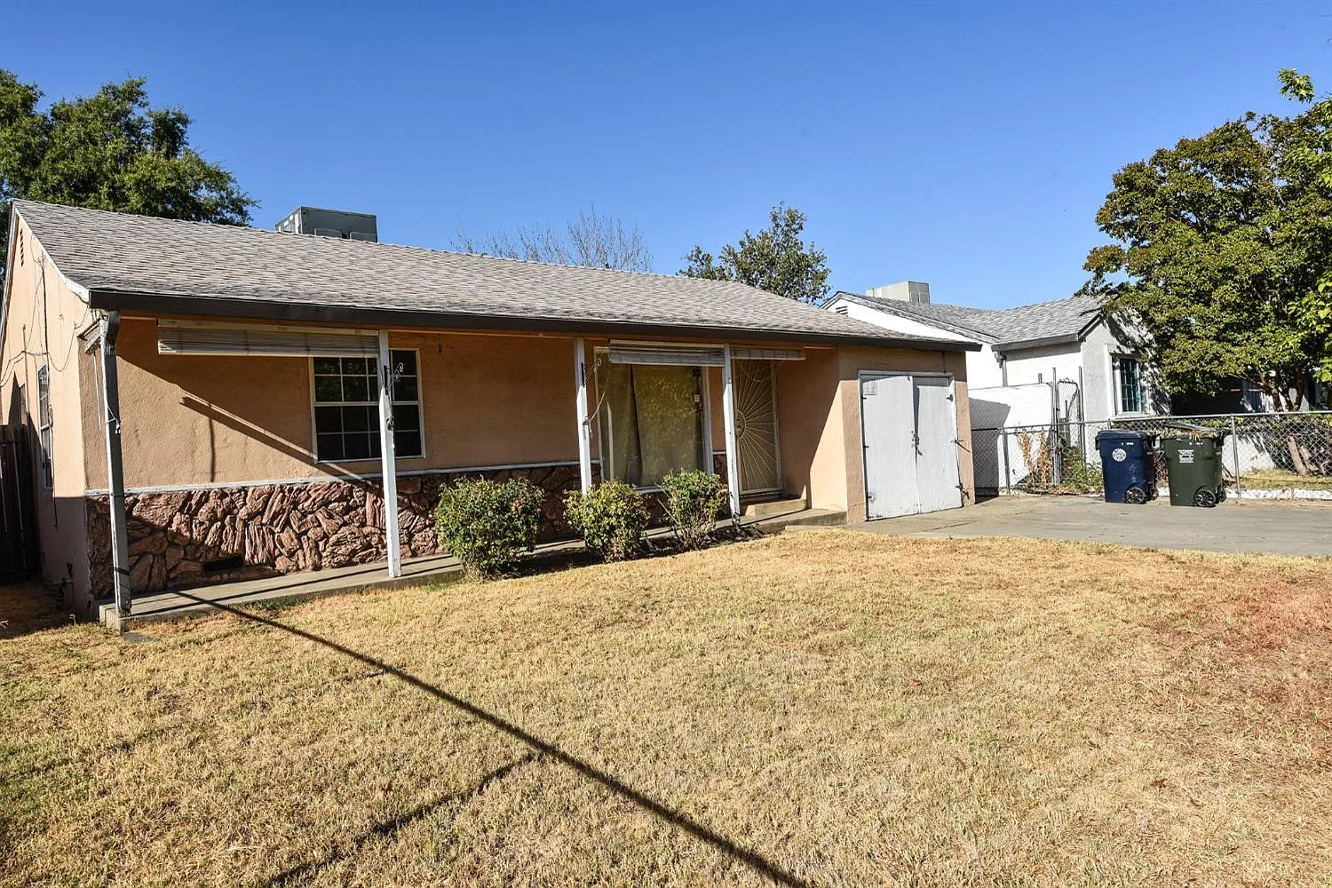 2521 23rd Ave photo 1