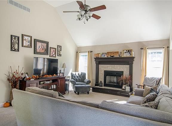 4th image of 5235 Brookhaven Dr