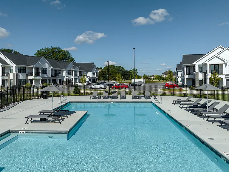 Seasons at Elgin Resort Style Pool