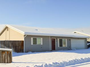 6402 Crestfields Rd, Yakima, WA 98903