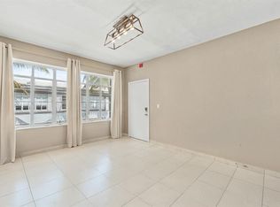 301 86th St #301, Miami Beach, FL 33141