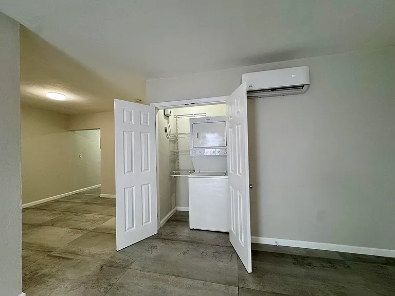 935 8th St #3 — Photo 5