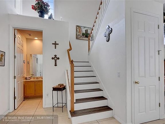 3rd image of 1708 Bridgets Ct