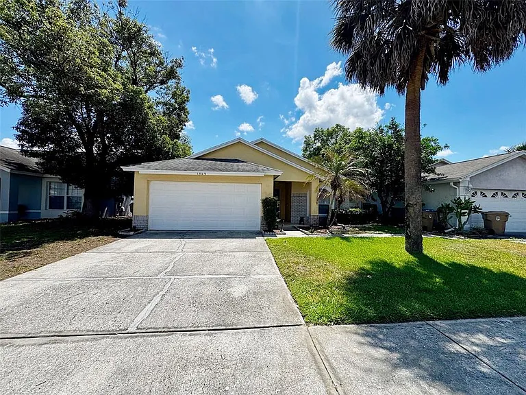 1509 Indian Oaks Trl — Photo 1