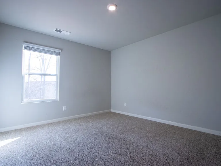 325 Park West Blvd — Photo 23